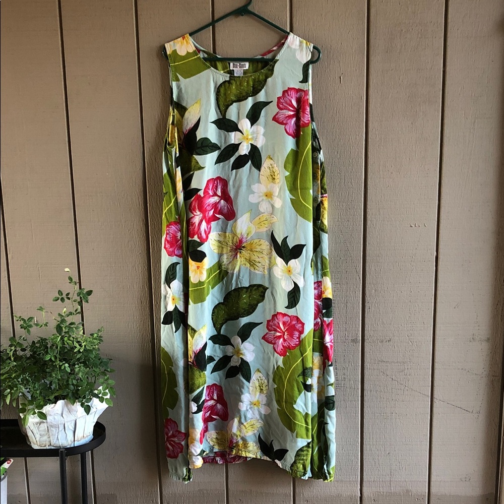LuLaRoe Sleeveless Maxi Dress - Light Blue, Pink & Green Floral 100% Rayon